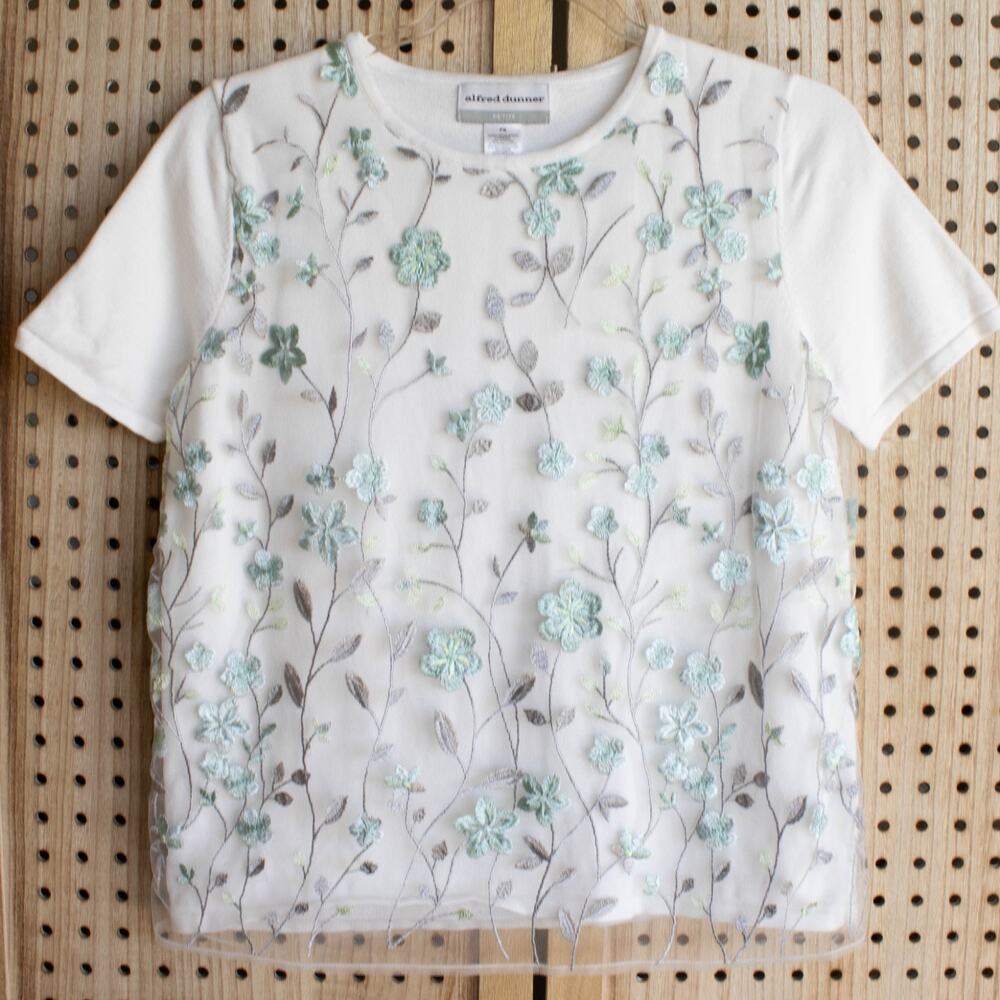 Alfred Dunner Womens SIZE Petite Small Mesh Embroidered White Top